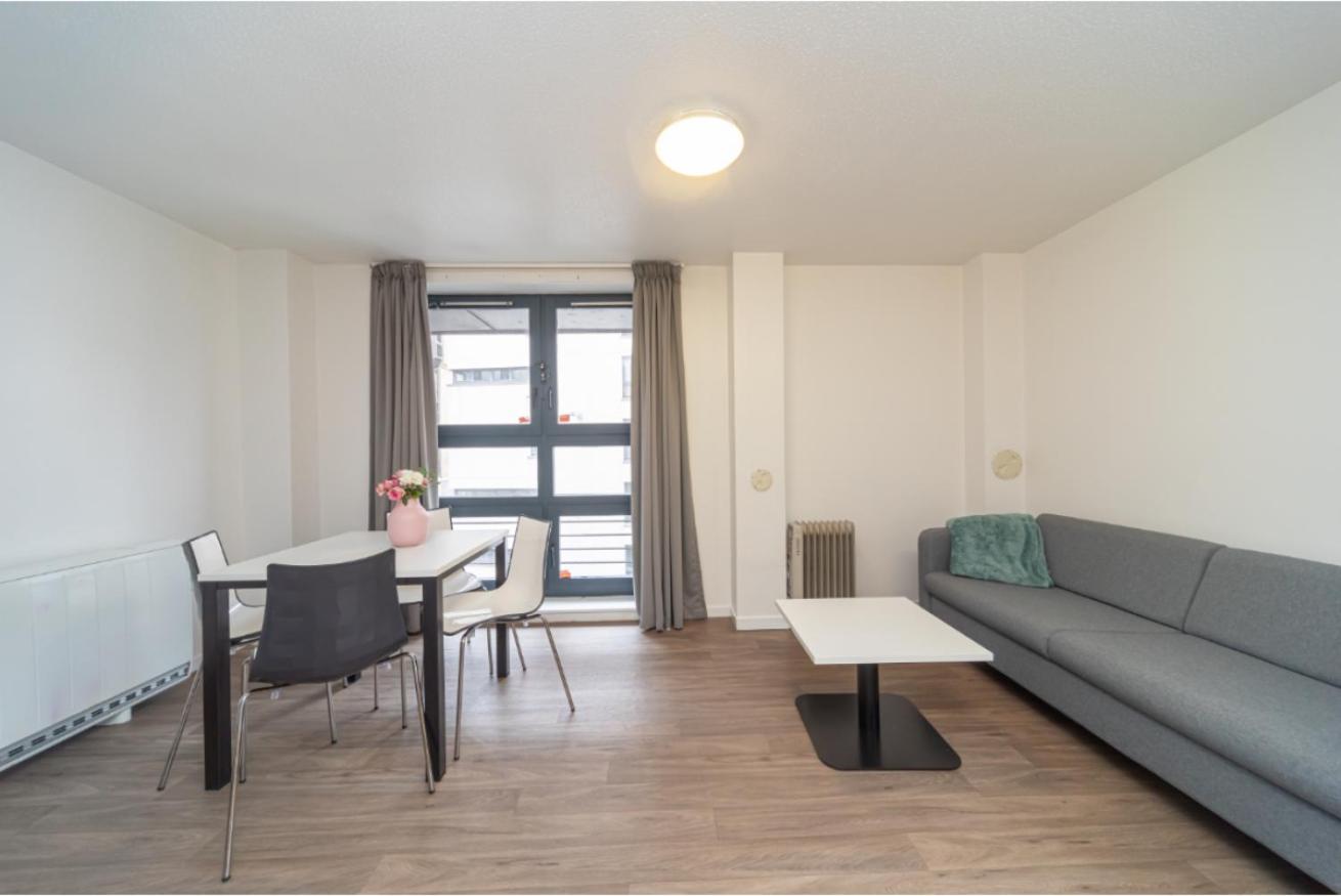 Апартаменты Joivy Affordable 3,4,5 And 12 Bed Private Flats Next To Royal Mile (Adults Only) Эдинбург Экстерьер фото