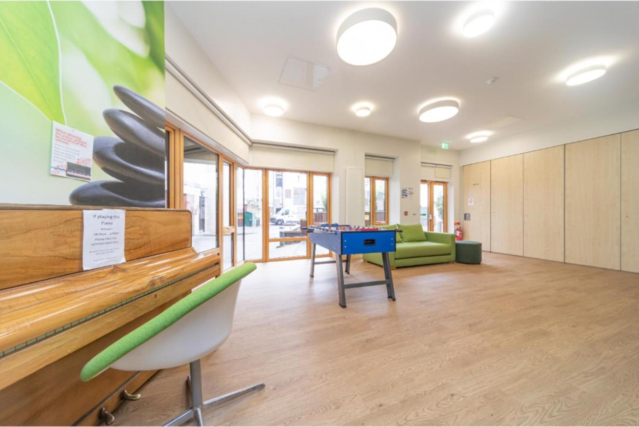 Апартаменты Joivy Affordable 3,4,5 And 12 Bed Private Flats Next To Royal Mile (Adults Only) Эдинбург Экстерьер фото